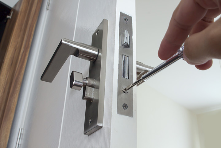Our local locksmiths are able to repair and install door locks for properties in Balham and the local area.